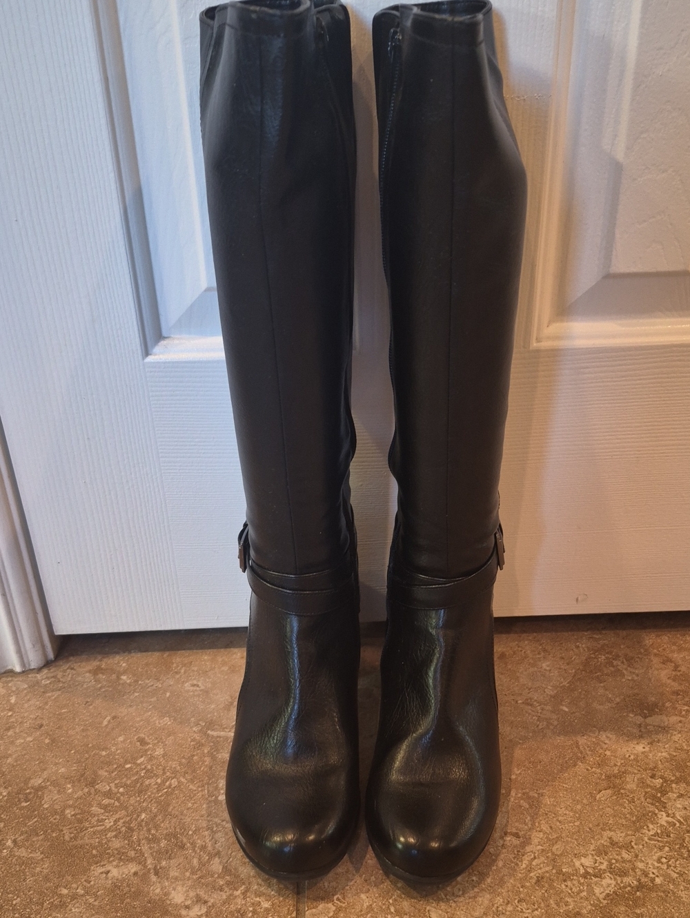 Classic Black Knee-High Riding Boots - Women sz 6